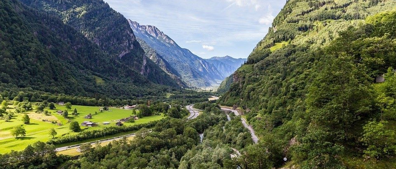 Blick ins Misox – Repower versorgt neu auch Gemeinden im Misox und Calancatal mit Strom.