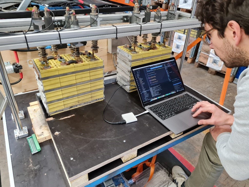 Verifica delle batterie come accumulatori di energia fissi