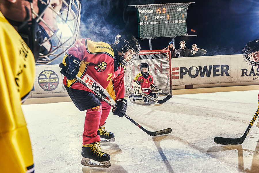 Nachwuchs des HC Poschiavo auf dem Eis